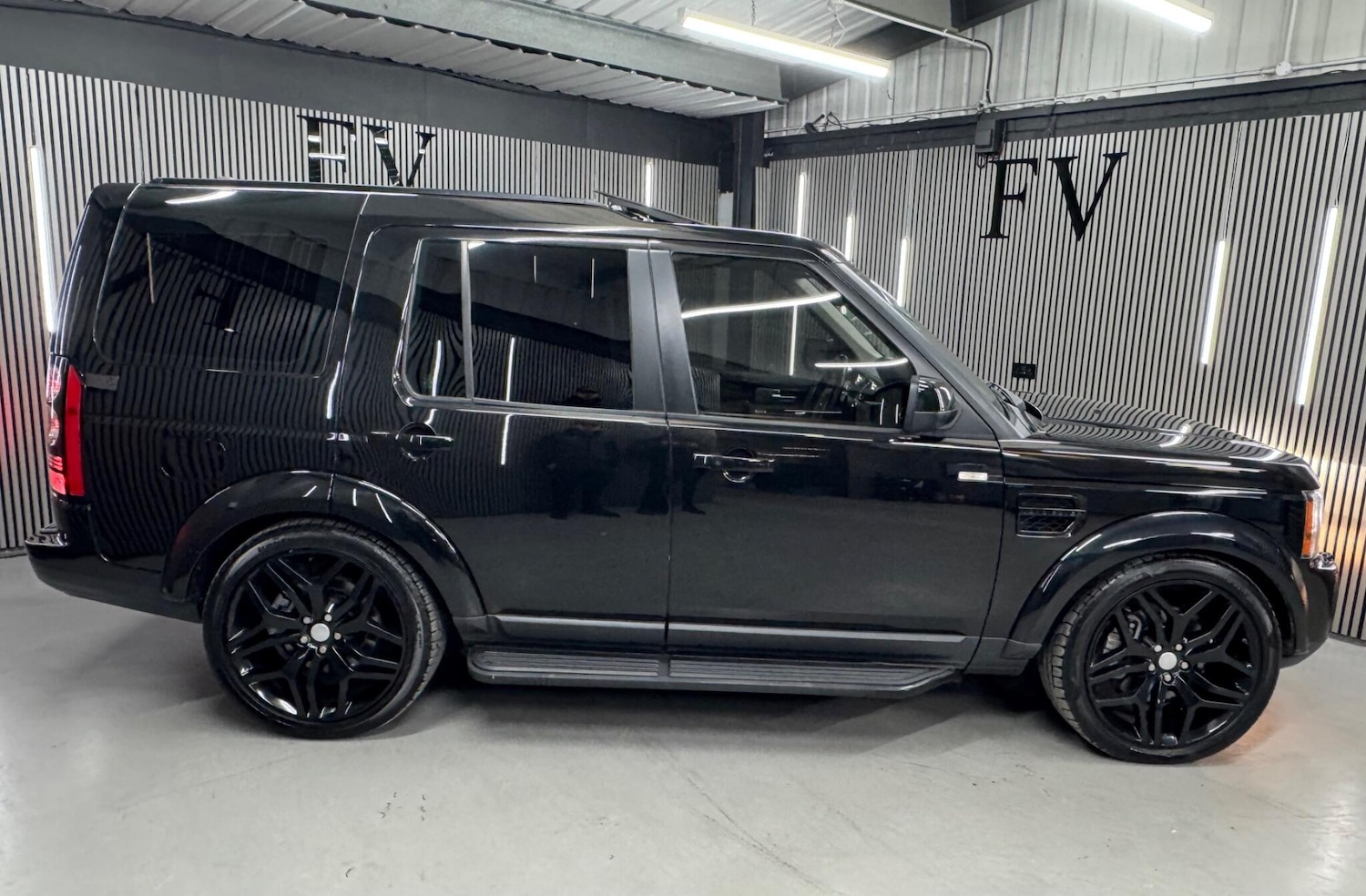 Used Land Rover Discovery 2012 for sale - 77331096: Photo 2