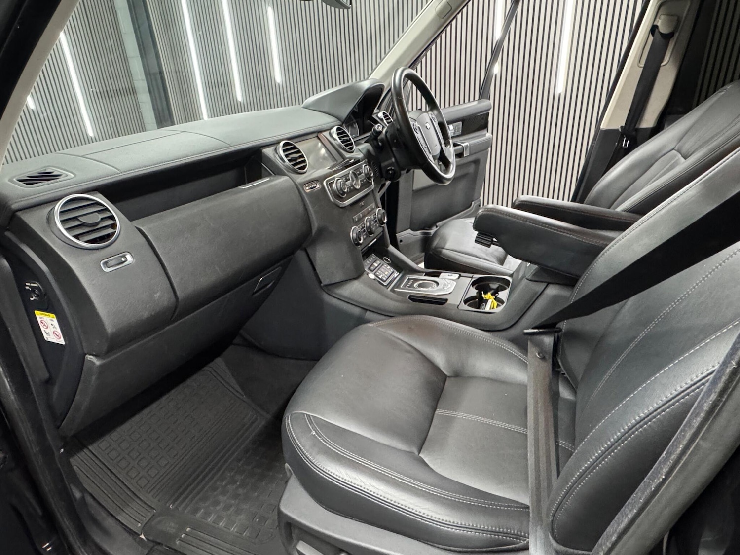 Used Land Rover Discovery 2012 for sale - 77331096: Photo 22