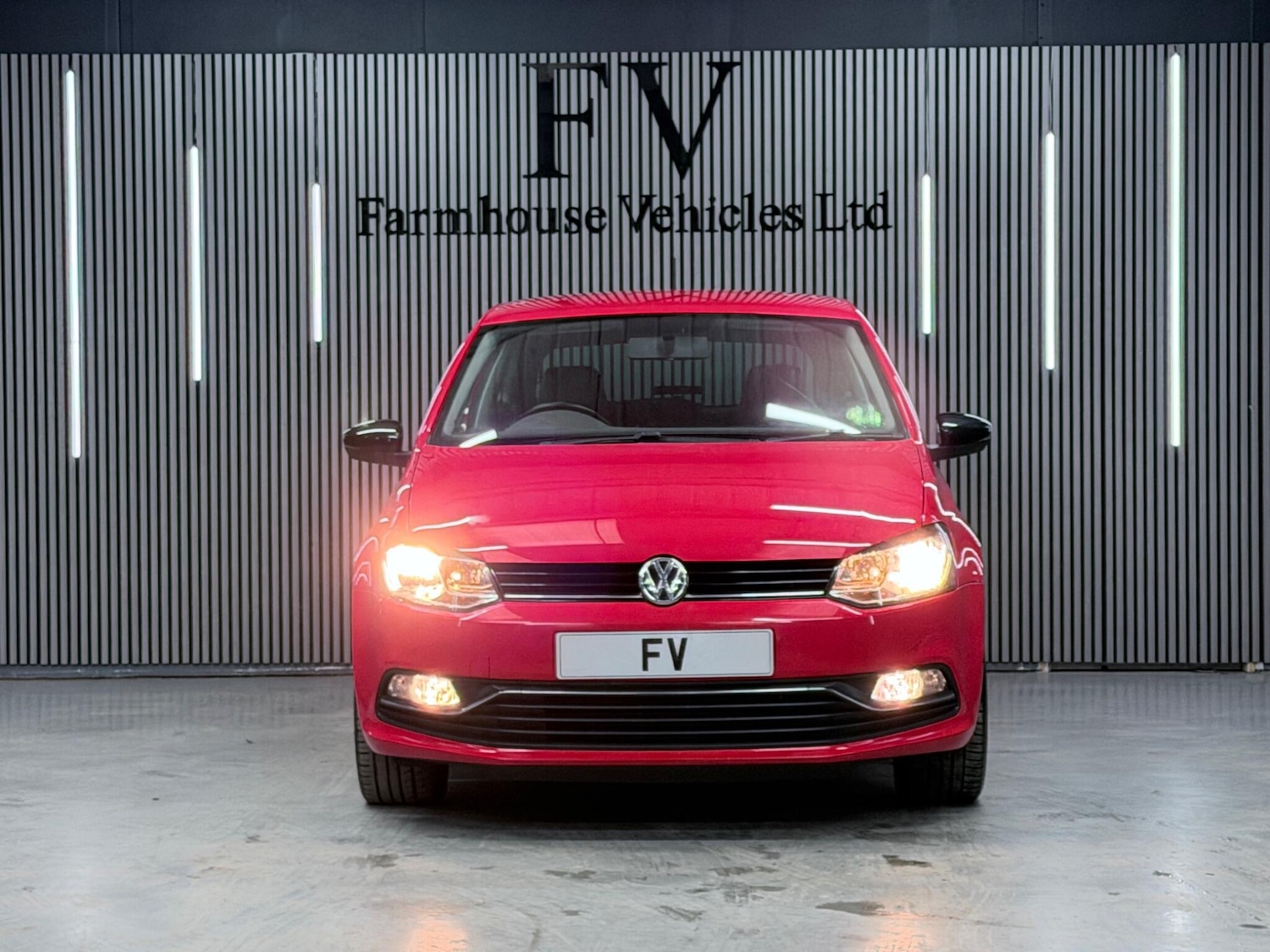 Used Volkswagen Polo for sale - 78116303: Photo 2