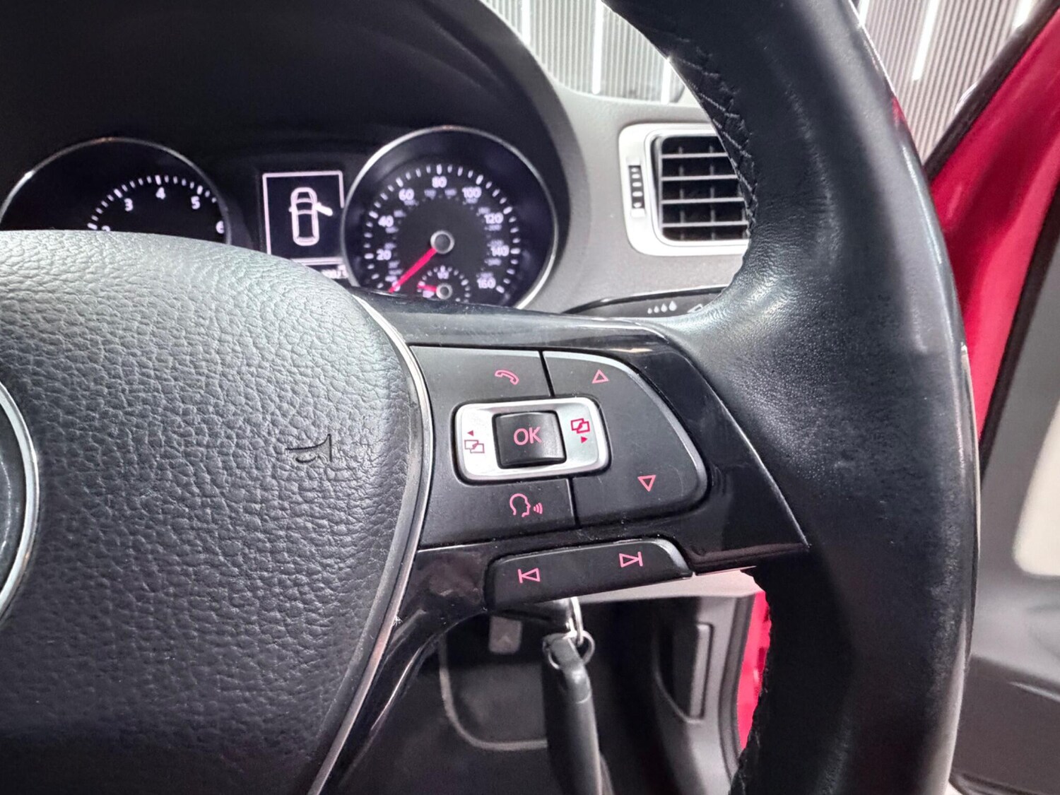 Used Volkswagen Polo for sale - 78116303: Photo 32