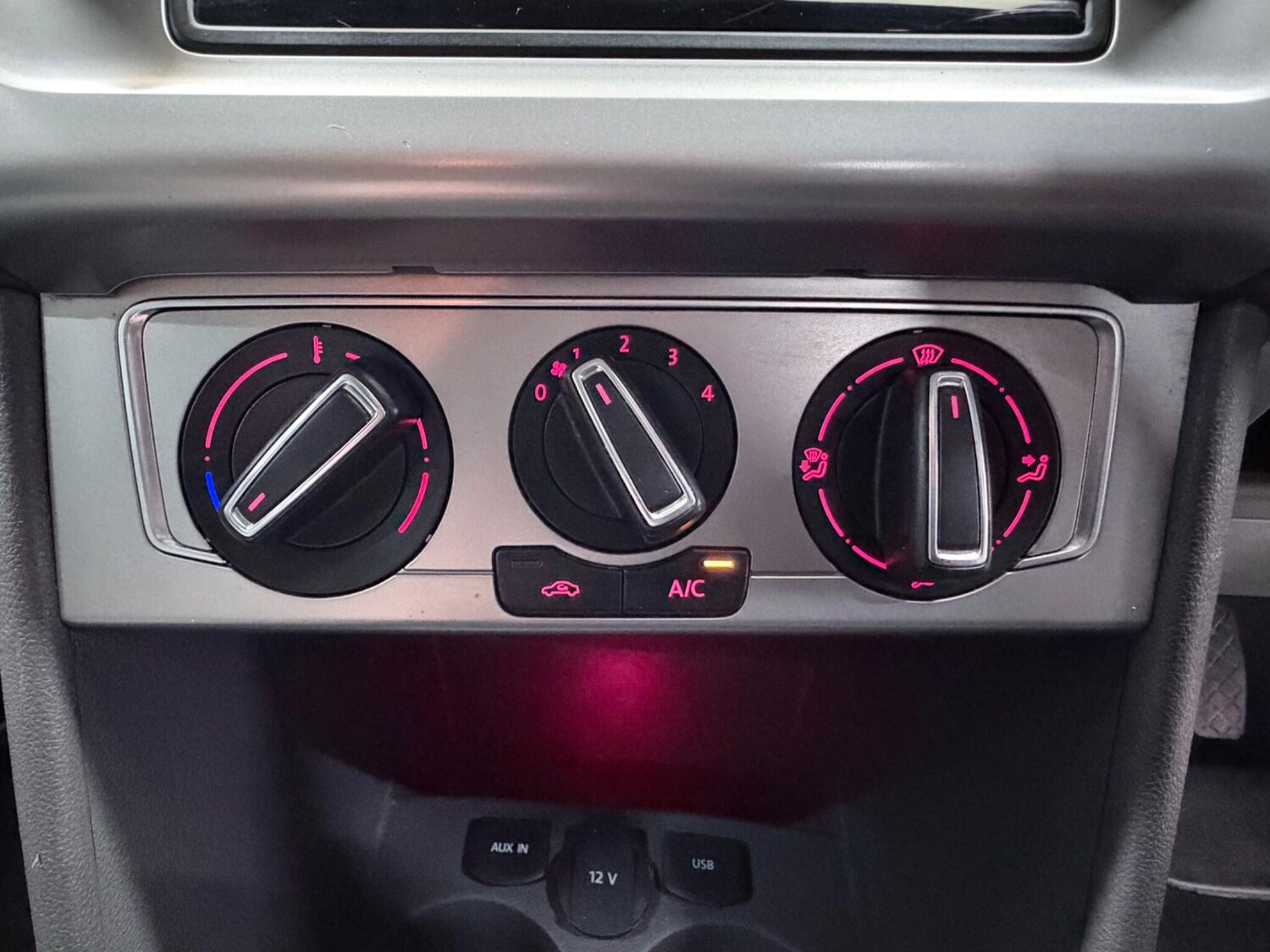 Used Volkswagen Polo for sale - 78116303: Photo 35