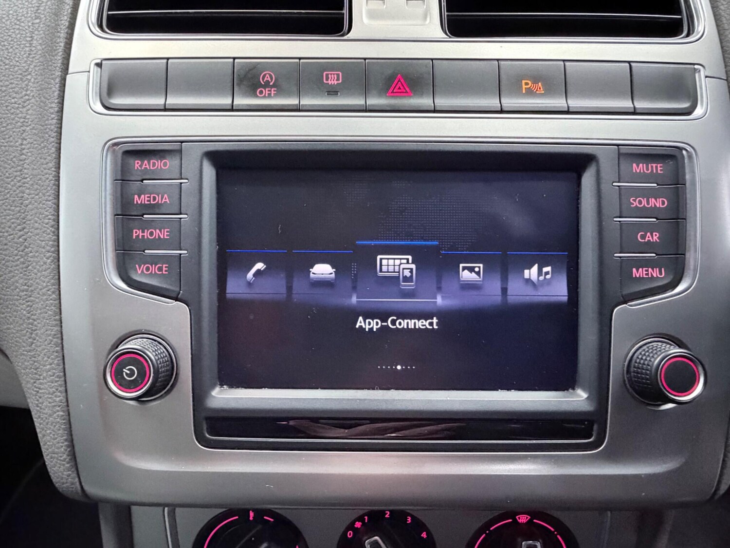 Used Volkswagen Polo for sale - 78116303: Photo 41