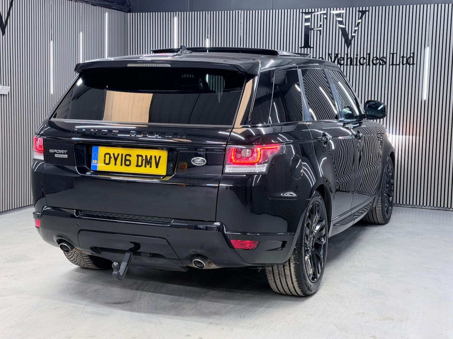 Used Land Rover Range Rover Sport 2016 for sale - 77598517: Photo 18