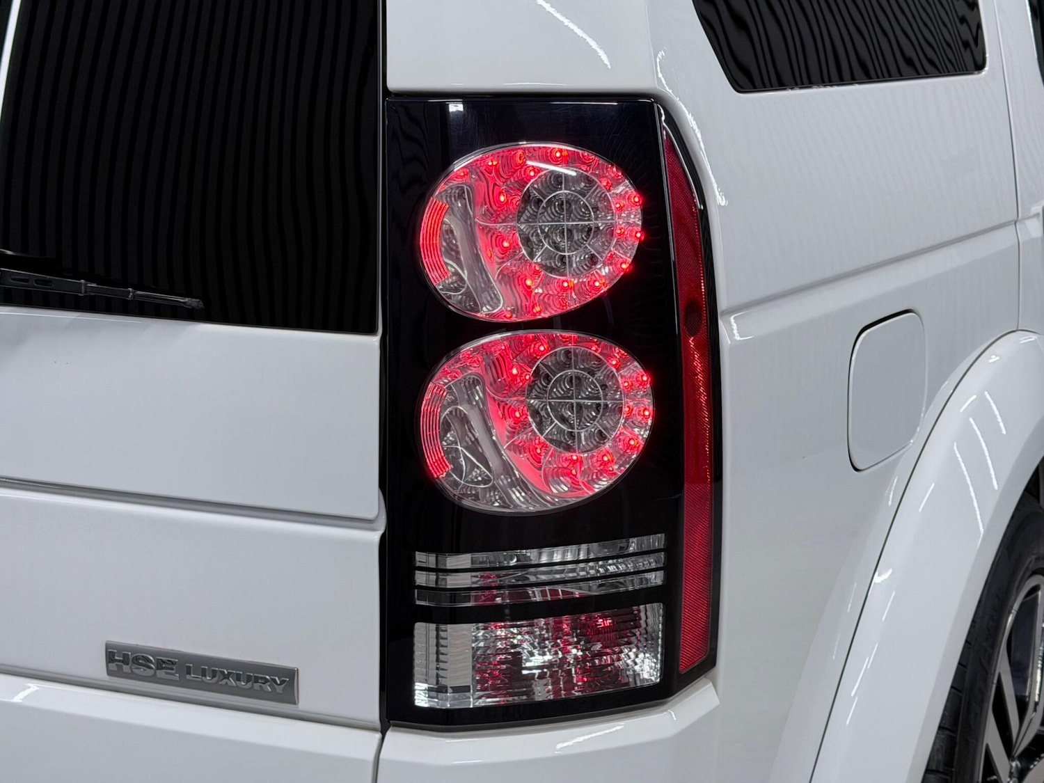 Used Land Rover Discovery 4 for sale - 77155848: Photo 24