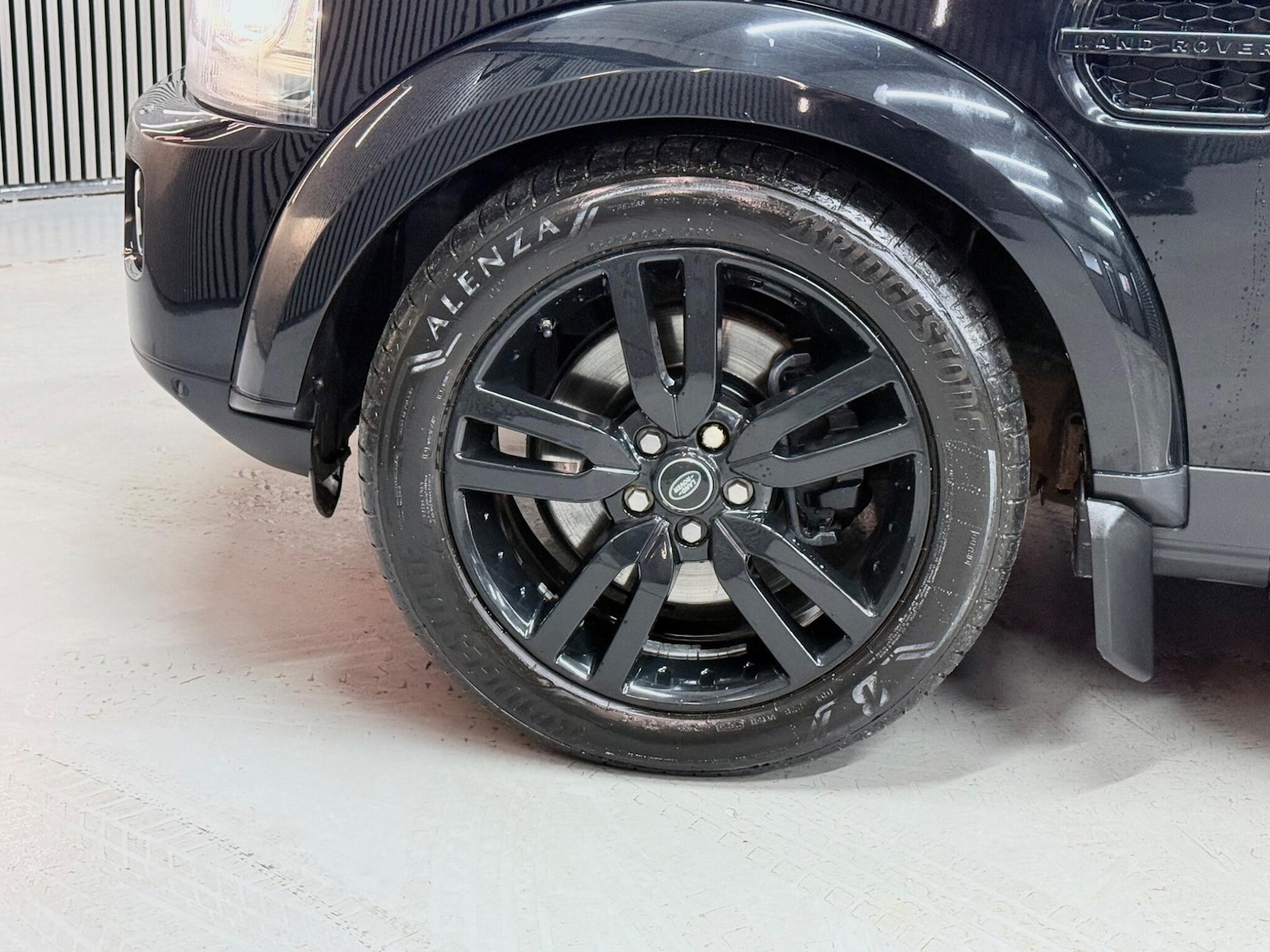 Used Land Rover Discovery 2015 for sale - 77156450: Photo 17