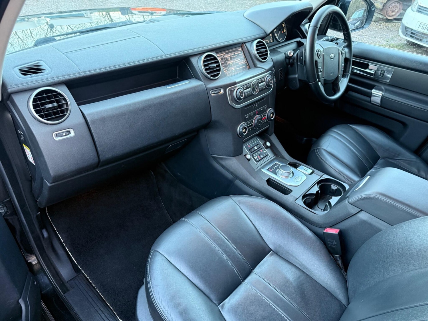 Used Land Rover Discovery 2015 for sale - 77156450: Photo 21