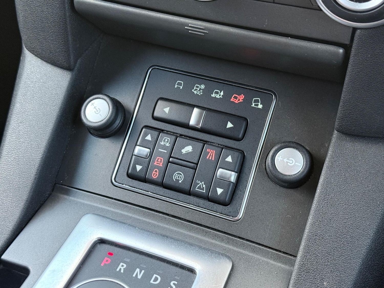 Used Land Rover Discovery 2015 for sale - 77156450: Photo 34