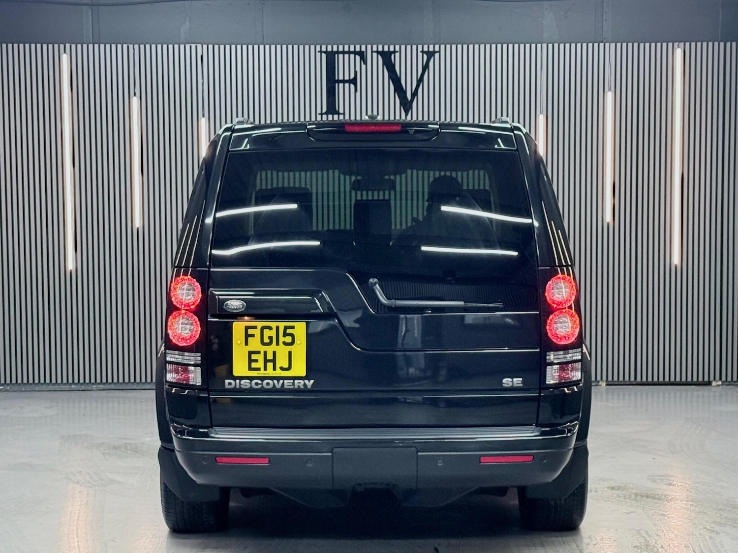 Used Land Rover Discovery 2015 for sale - 77156450: Photo 4