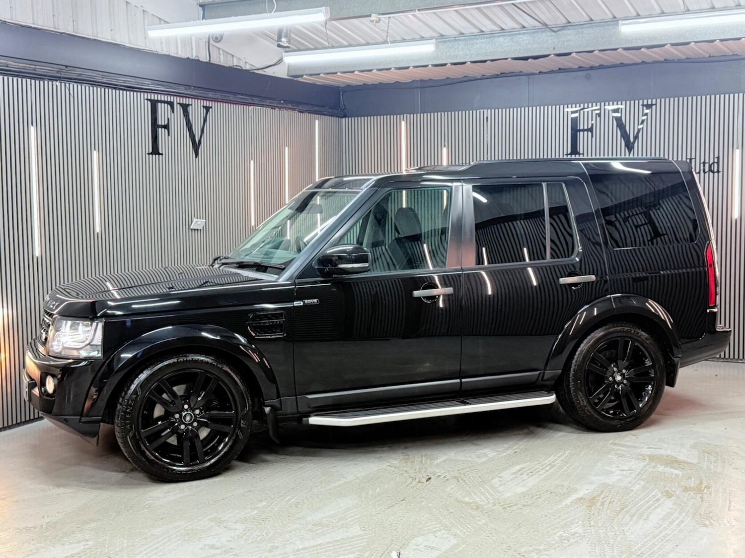 Used Land Rover Discovery 2015 for sale - 77156450: Photo 6