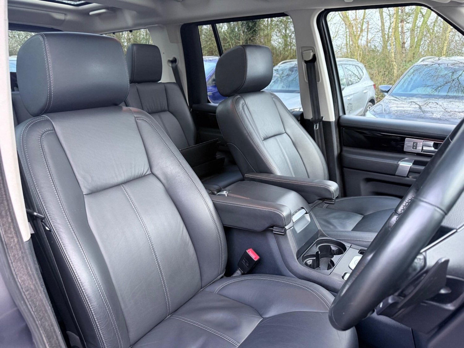 Used Land Rover Discovery 2016 for sale - 77396196: Photo 24