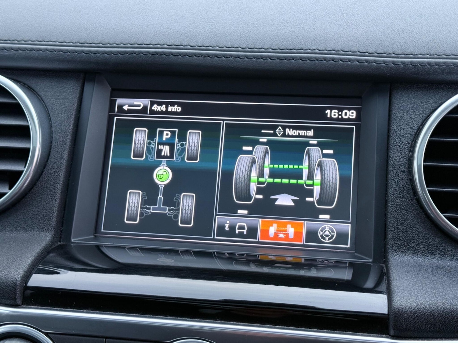 Used Land Rover Discovery 2016 for sale - 77396196: Photo 39