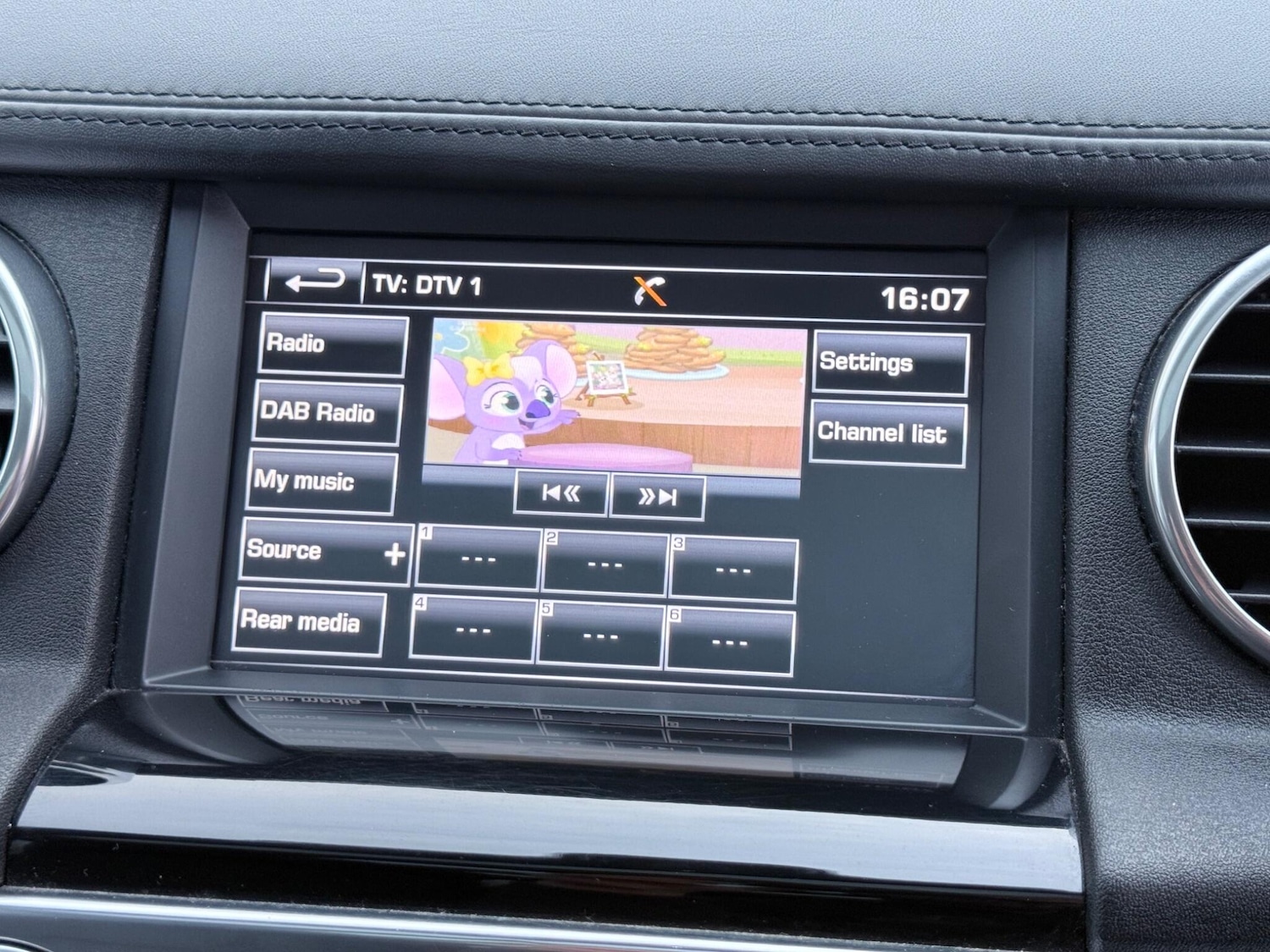 Used Land Rover Discovery 2016 for sale - 77396196: Photo 42