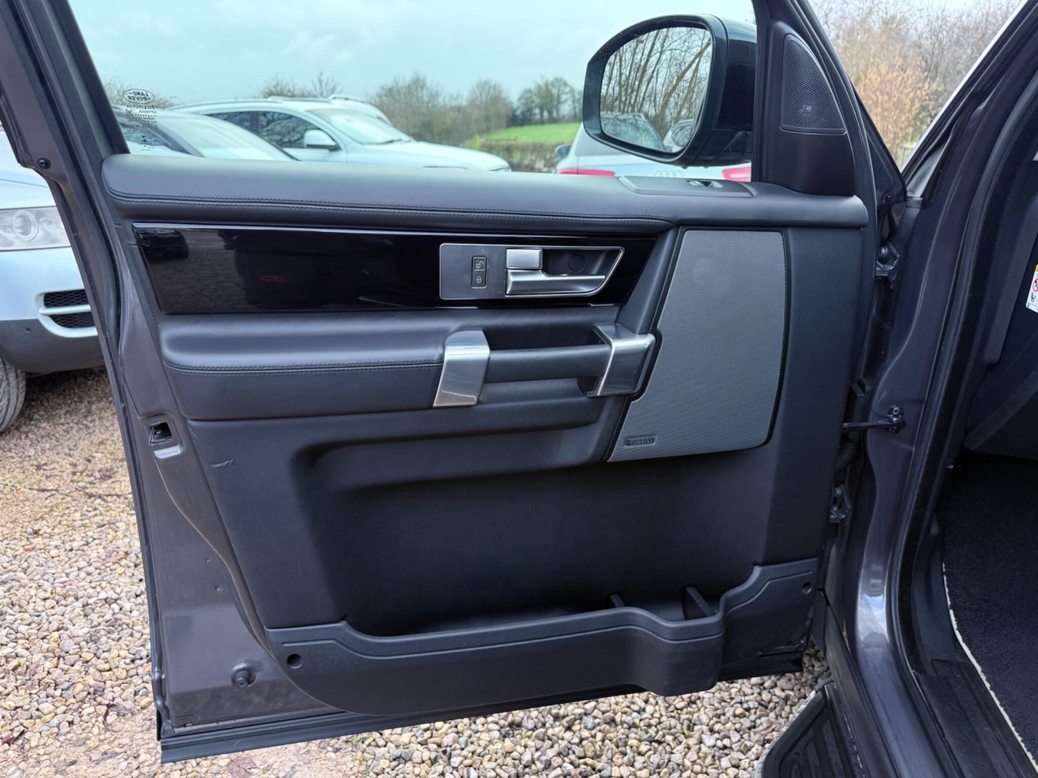 Used Land Rover Discovery 2016 for sale - 77396196: Photo 51