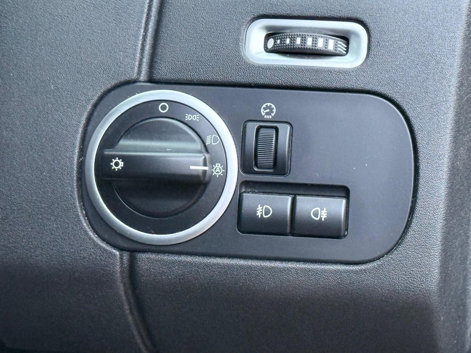 Used Land Rover Discovery 2016 for sale - 77396196: Photo 60