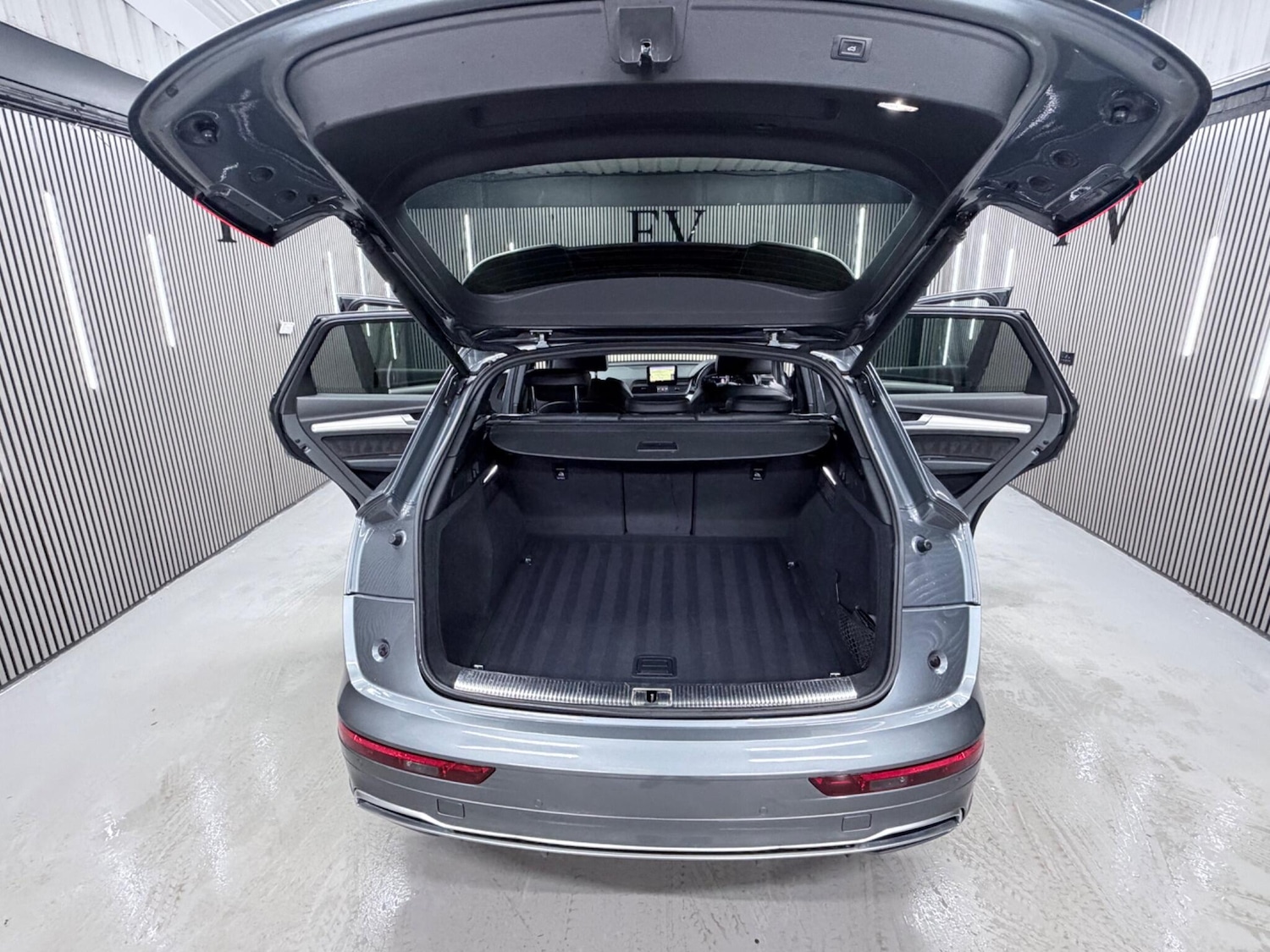 Used Audi Q5 2017 for sale - 77237714: Photo 37