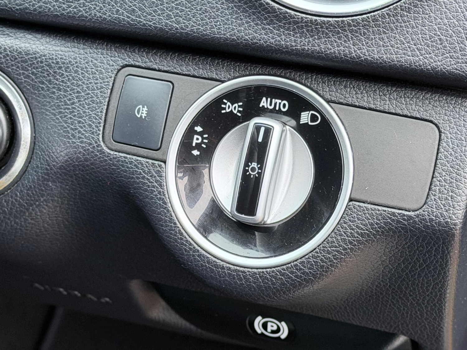 Used Mercedes-Benz C Class 2011 for sale - 77768740: Photo 30