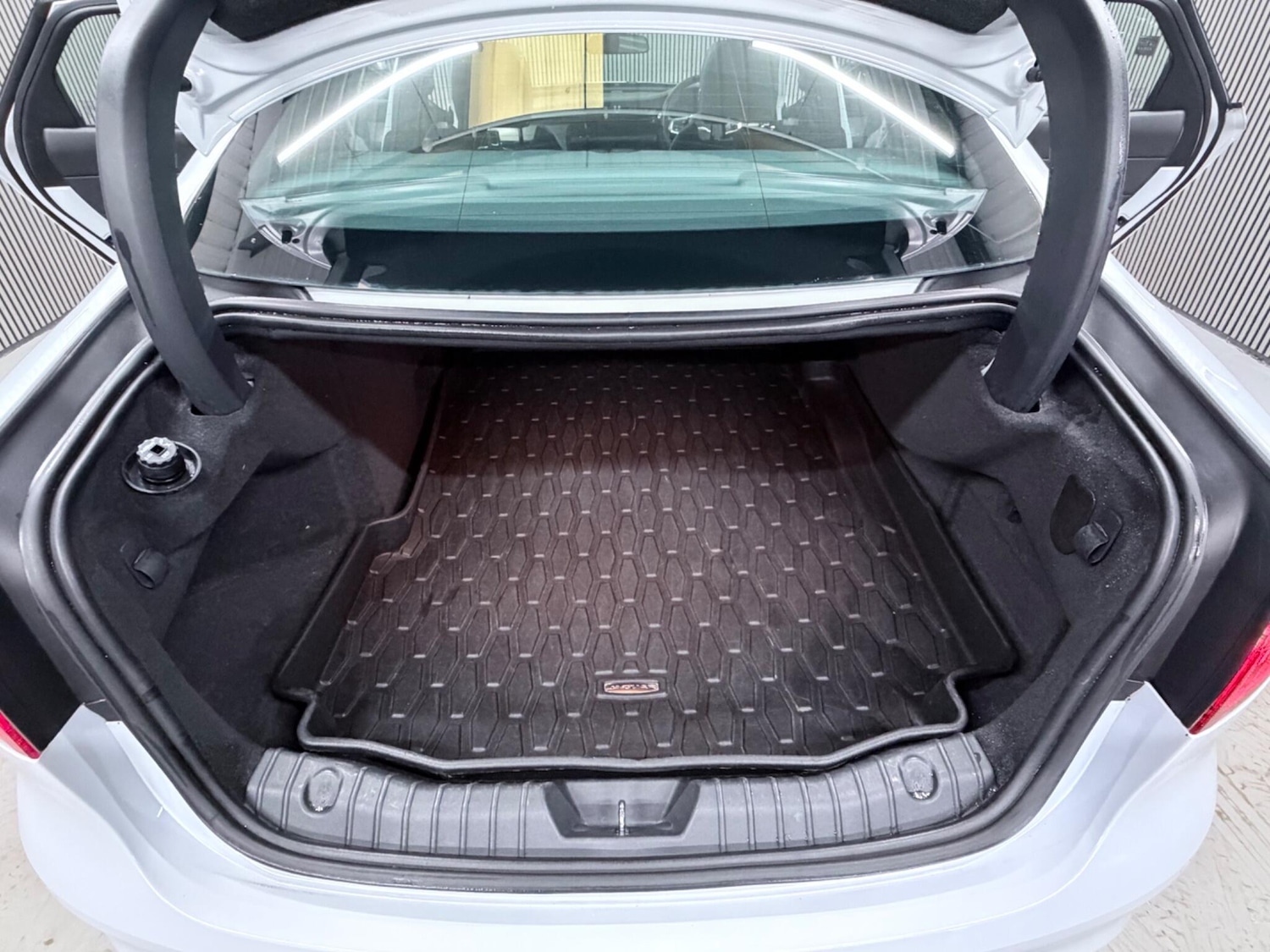 Used Jaguar XF 2016 for sale - 77290575: Photo 46