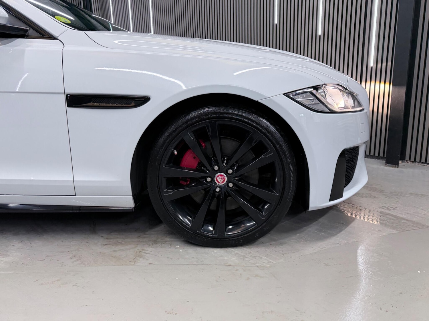 Used Jaguar XF 2016 for sale - 77290575: Photo 9