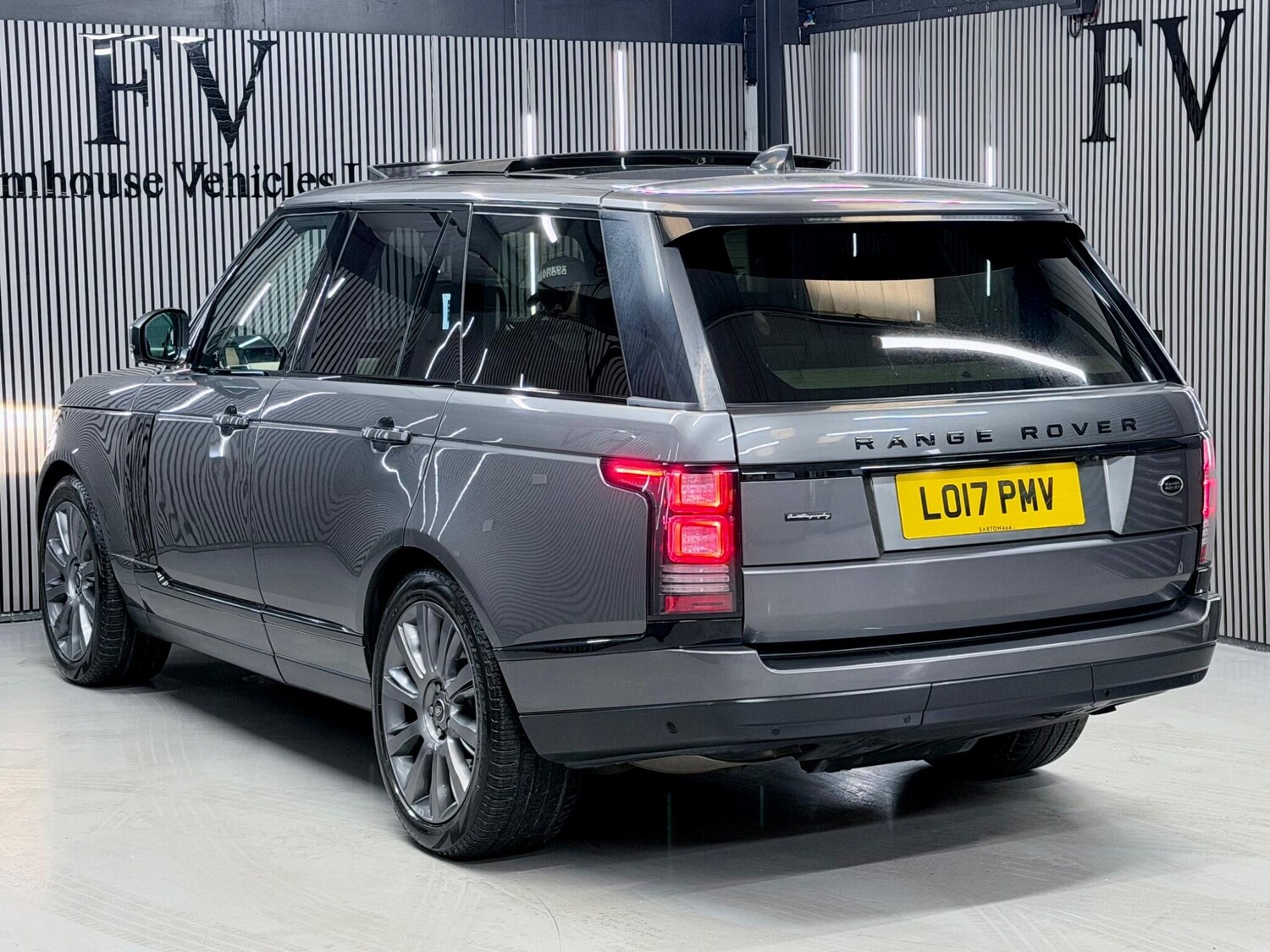 Used Land Rover Range Rover 2017 for sale - 77695830: Photo 11