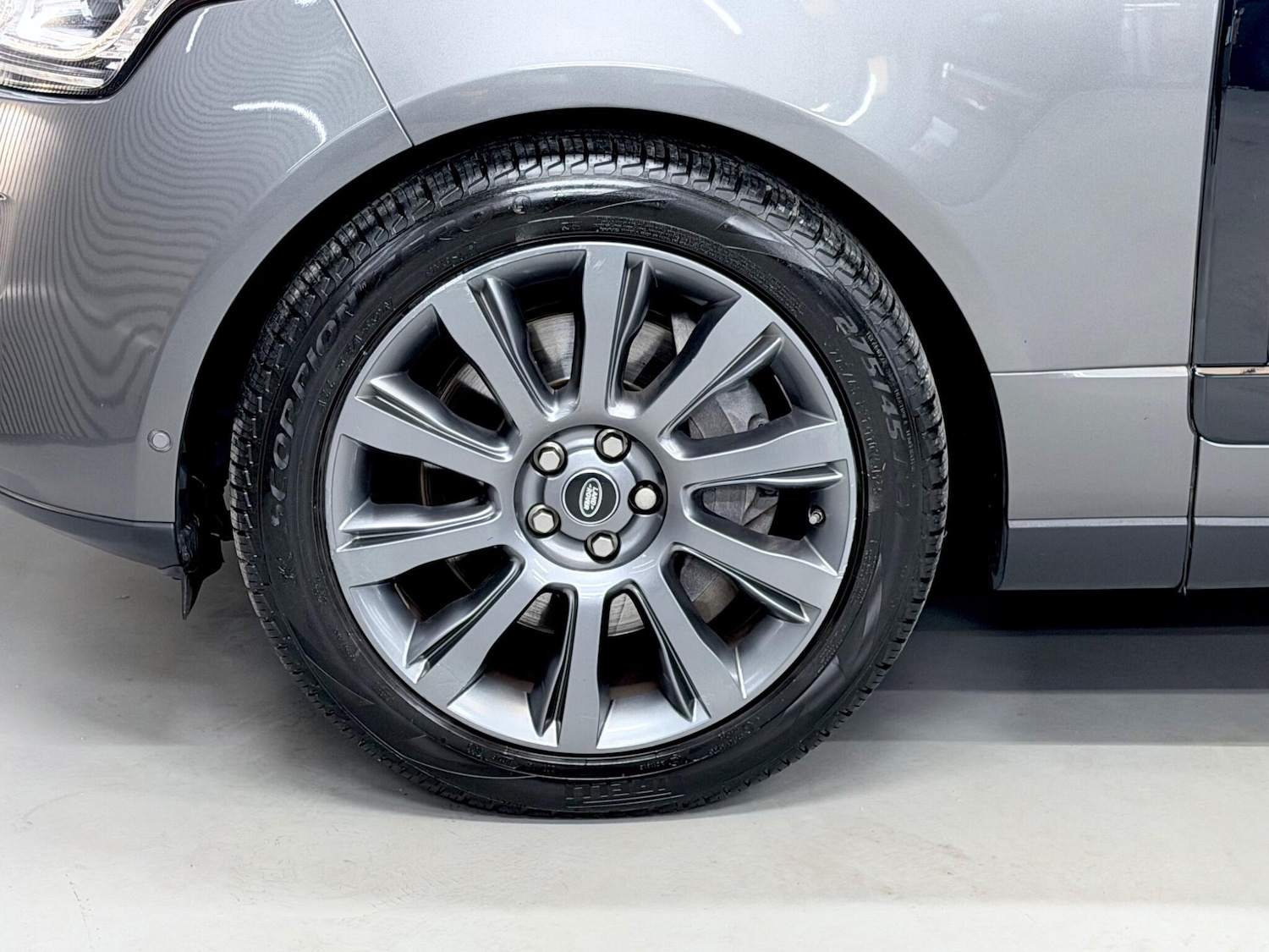 Used Land Rover Range Rover 2017 for sale - 77695830: Photo 16