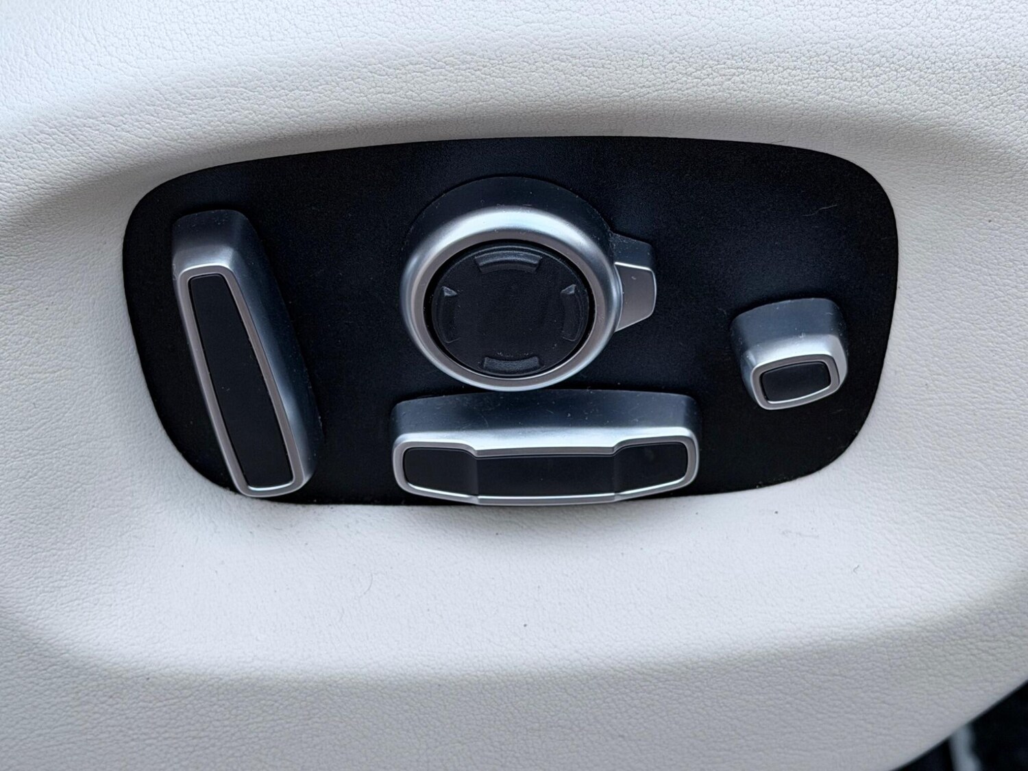 Used Land Rover Range Rover 2017 for sale - 77695830: Photo 62