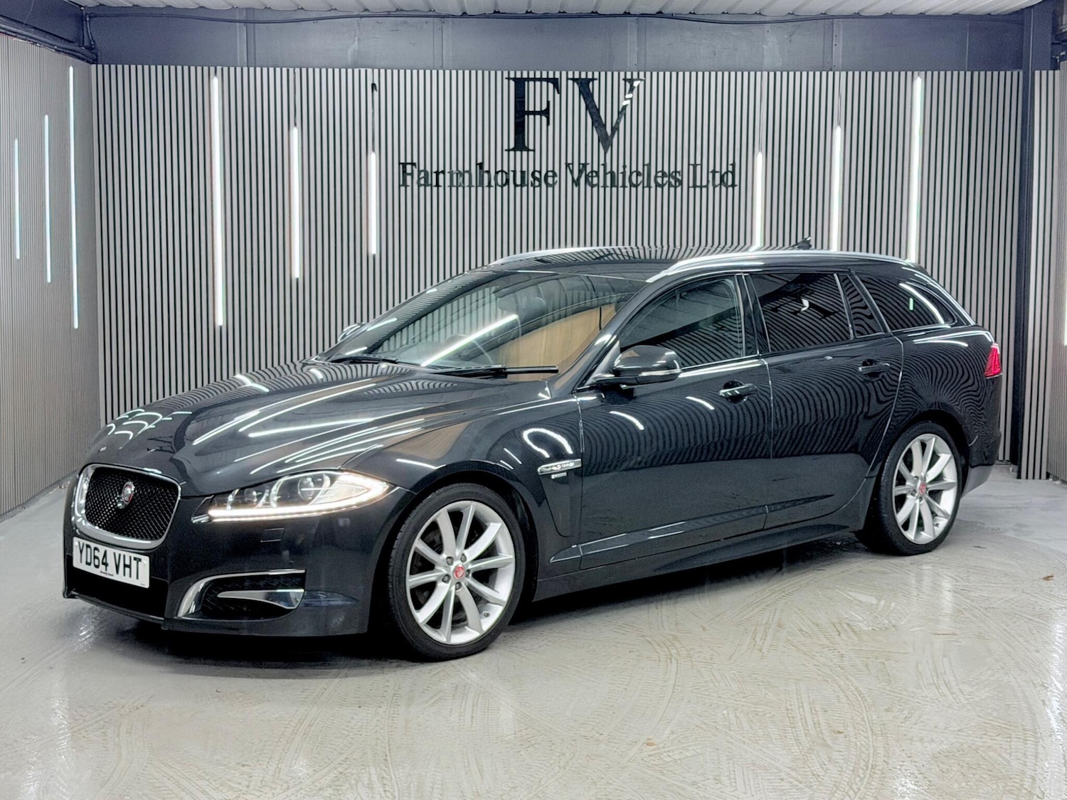 Used Jaguar XF 2014 for sale - 77359019: Photo 6
