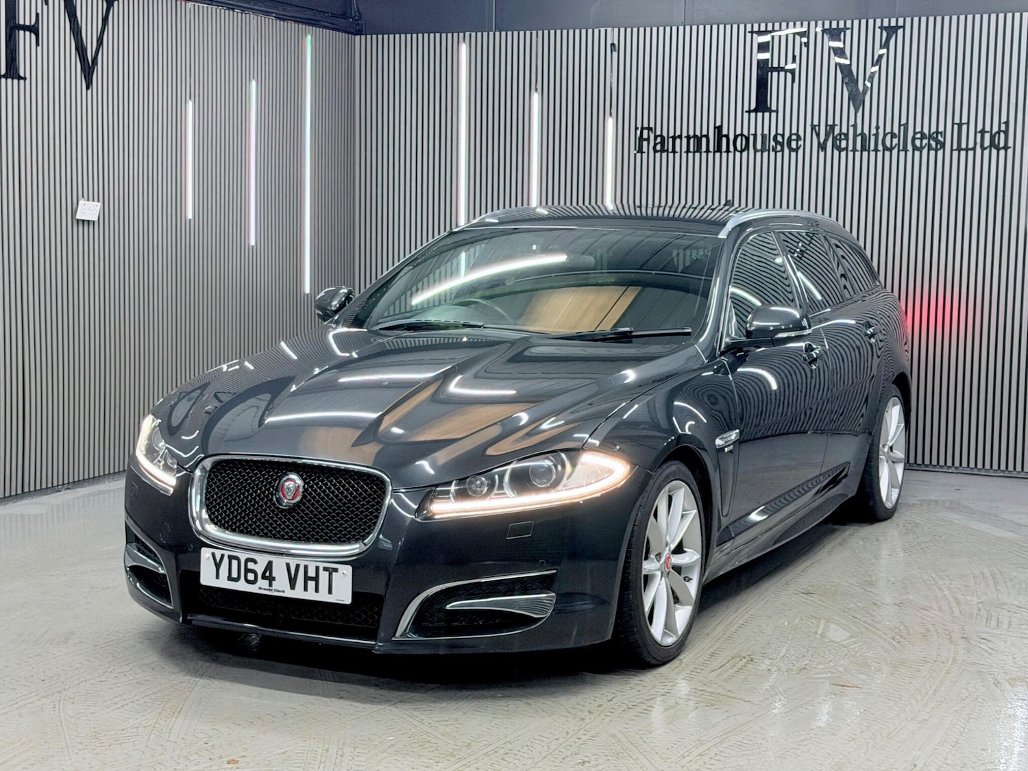 Used Jaguar XF 2014 for sale - 77359019: Photo 9