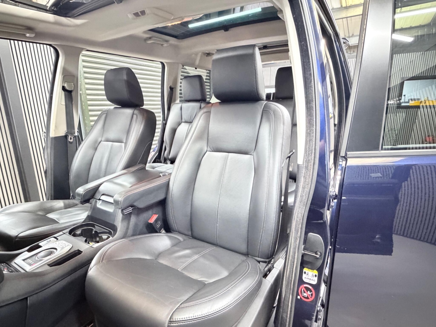 Used Land Rover Discovery 2014 for sale - 77597795: Photo 30