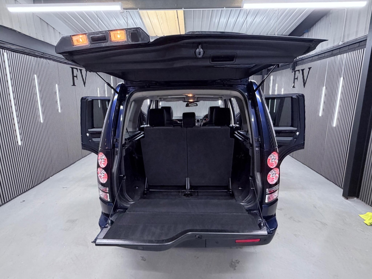 Used Land Rover Discovery 2014 for sale - 77597795: Photo 45