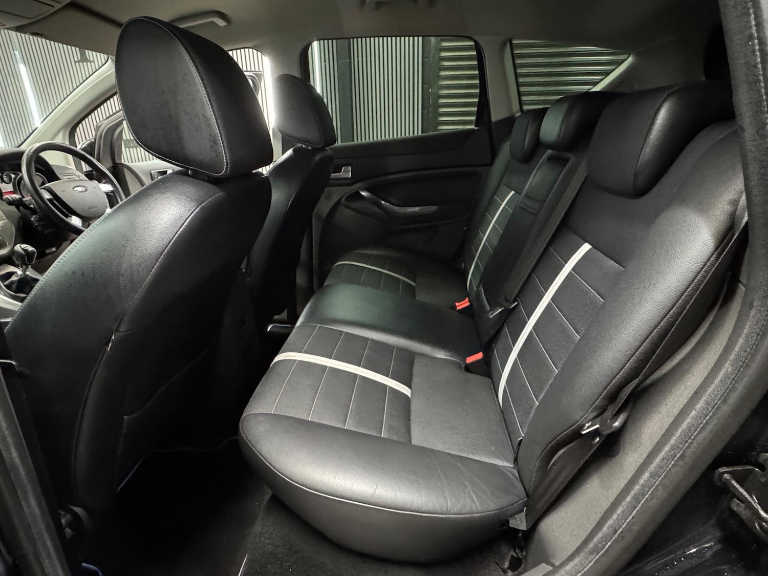 Used Ford Kuga 2012 for sale - 77114174: Photo 16