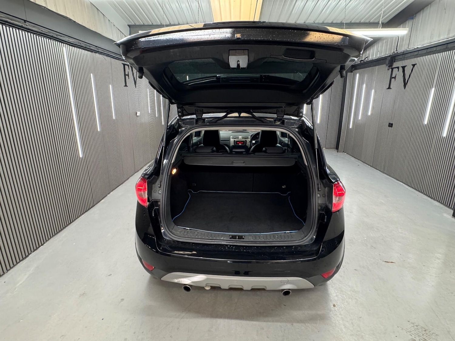 Used Ford Kuga 2012 for sale - 77114174: Photo 28