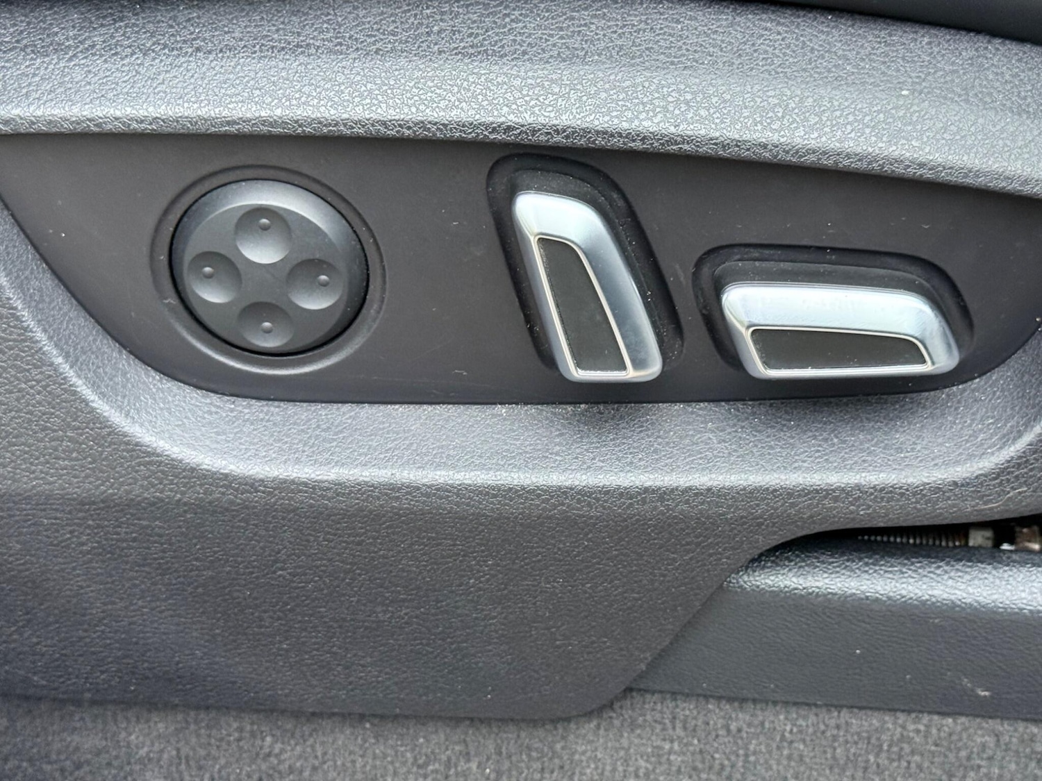 Used Audi Q7 2013 for sale - 77982716: Photo 42