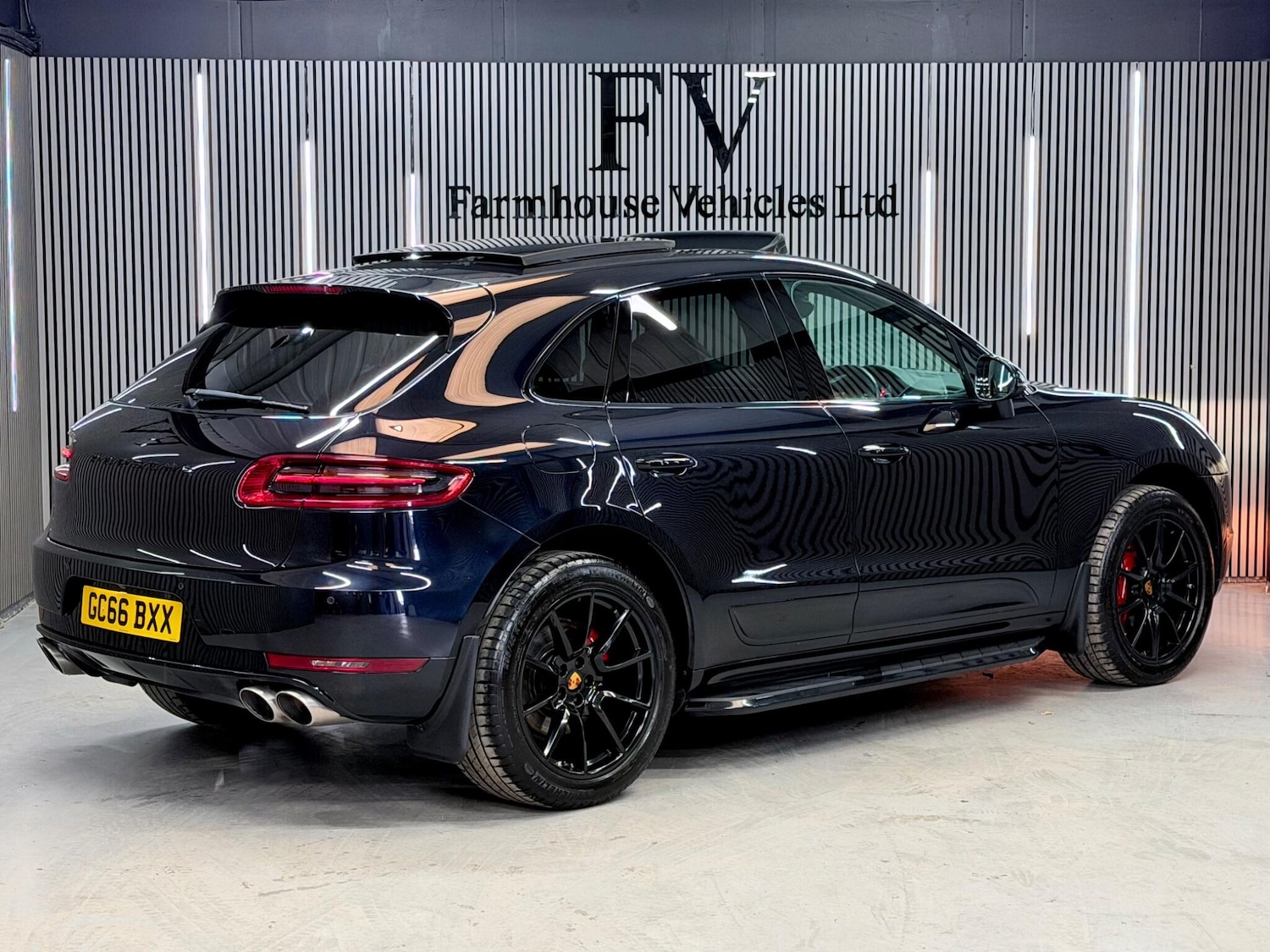 Used Porsche Macan 2016 for sale - 78062904: Photo 3