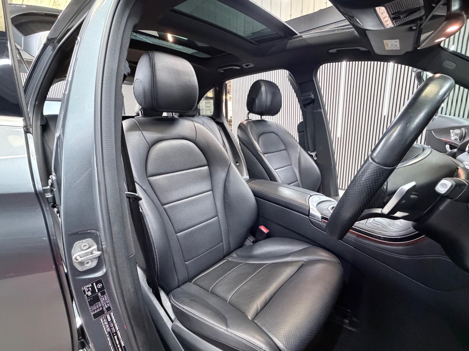 Used Mercedes-Benz GLC 2018 for sale - 78185346: Photo 25