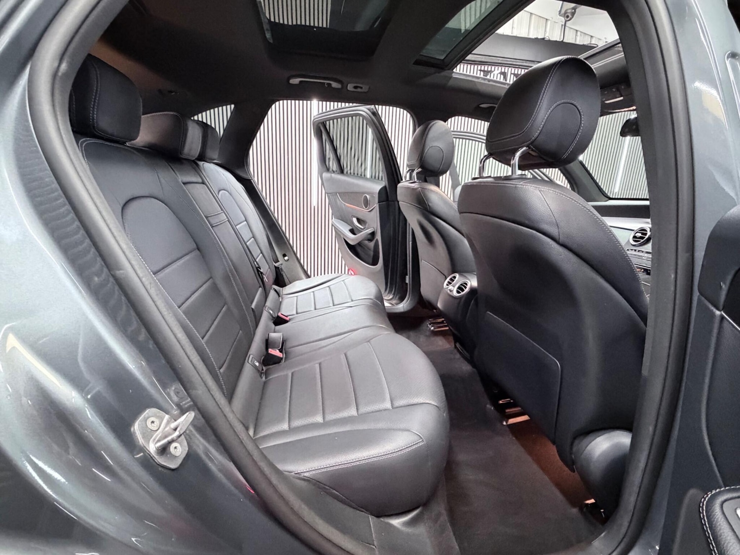 Used Mercedes-Benz GLC 2018 for sale - 78185346: Photo 29