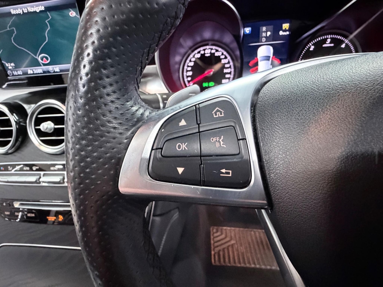 Used Mercedes-Benz GLC 2018 for sale - 78185346: Photo 31