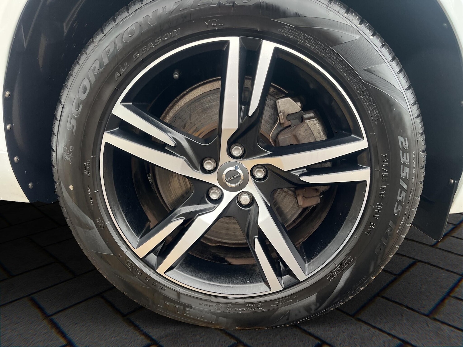 Used Volvo XC60 for sale - 77704651: Photo 16