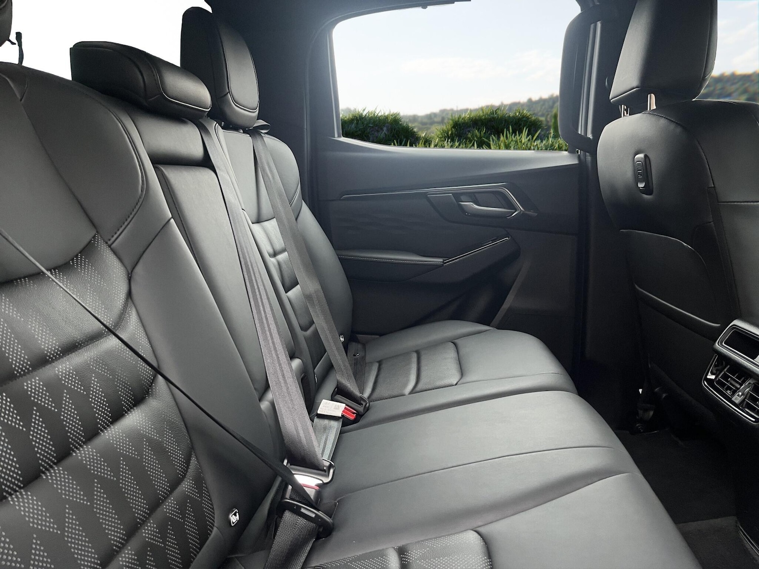 Used Isuzu D-Max 2024 for sale - 78034085: Photo 13