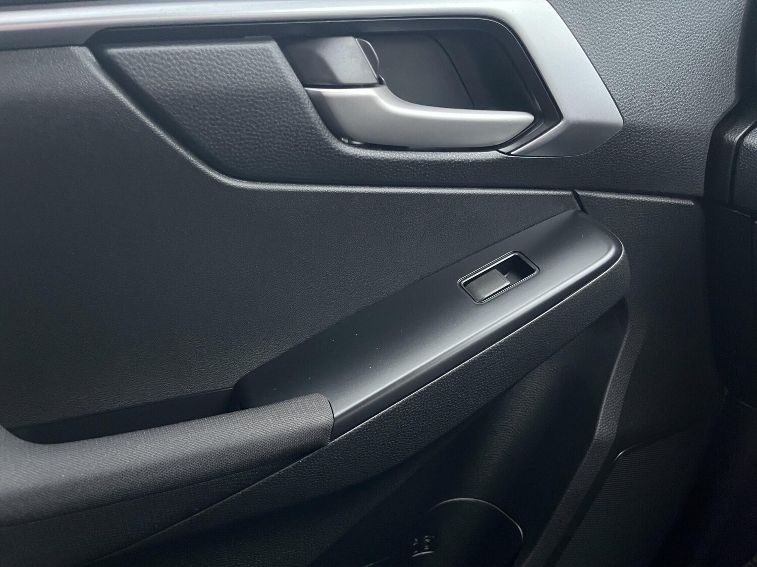 Used Isuzu D-Max 2025 for sale - 77993062: Photo 30