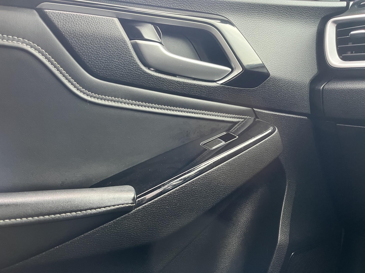 Used Isuzu D-Max for sale - 77704984: Photo 27