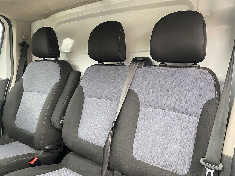 Used Vauxhall Vivaro 2017 for sale - 76547372: Photo 15