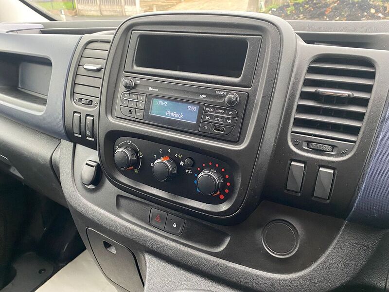 Used Vauxhall Vivaro 2017 for sale - 76547372: Photo 21