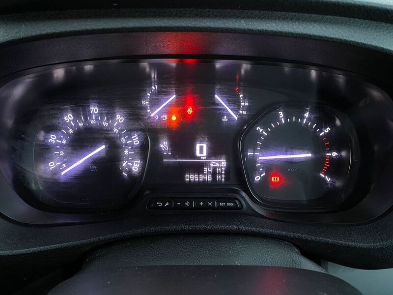 Used Vauxhall Vivaro 2019 for sale - 77172724: Photo 19