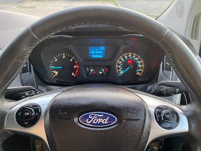 Used Ford Transit Custom 2015 for sale - 76982535: Photo 17