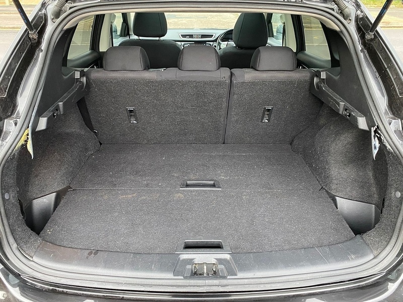 Used Nissan Qashqai 2015 for sale - 77324433: Photo 11