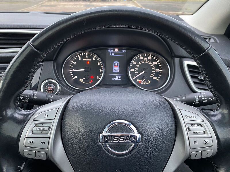 Used Nissan Qashqai 2015 for sale - 77324433: Photo 17