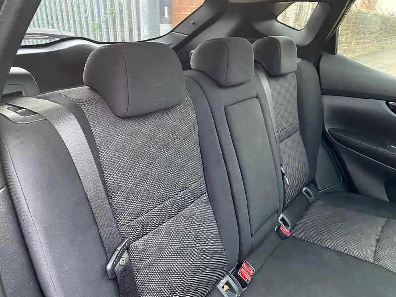 Used Nissan Qashqai 2015 for sale - 77324433: Photo 24