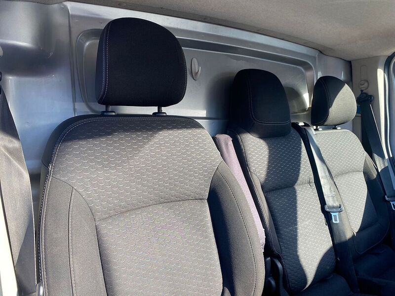 Used Vauxhall Vivaro 2016 for sale - 76682359: Photo 13