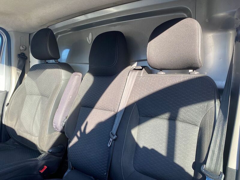 Used Vauxhall Vivaro 2016 for sale - 76682359: Photo 14