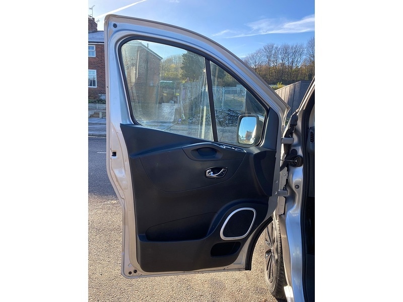 Used Vauxhall Vivaro 2016 for sale - 76682359: Photo 21